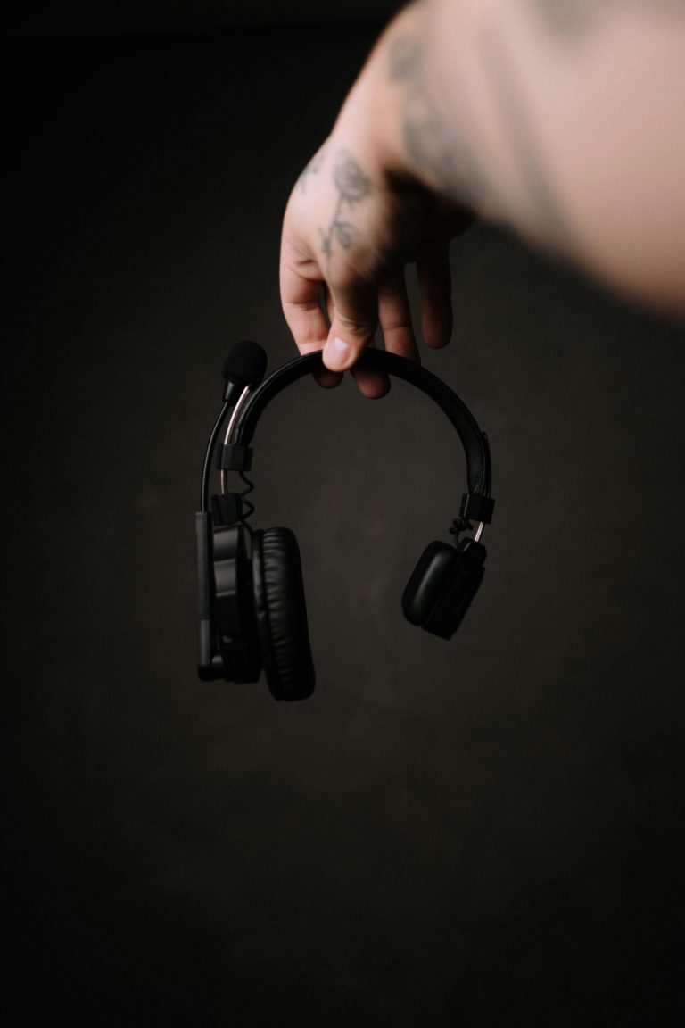 Best Noise-Cancelling Headphones of 2025: Top 5 Picks for Ultimate Sound Quality